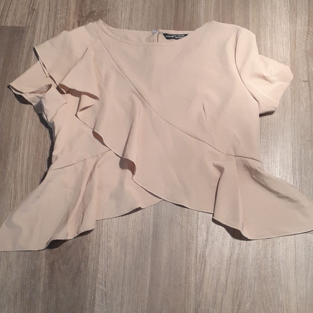 Tan Cropped Blouse Large